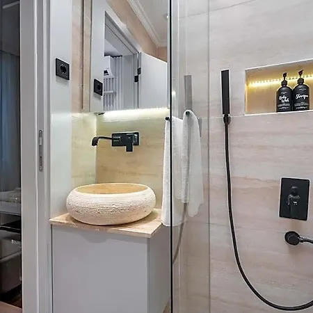 Urban Quarters - Nevizade فندق 4*