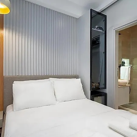 Urban Quarters - Nevizade فندق